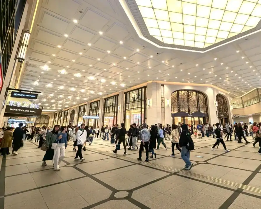 阪急梅田コンコース